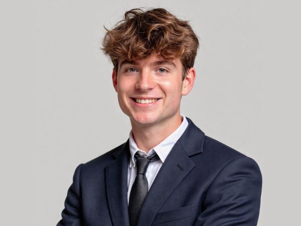 Daniels Student Embraces the Power of AI In Business