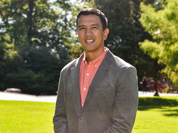 Veteran and Alumnus Uses Program to Recruit Daniels Students