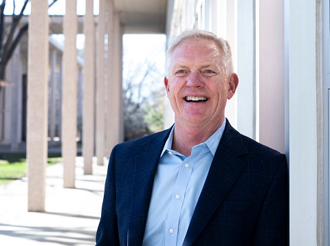‘Top Gun’ Stunt Pilot Earns Executive MBA