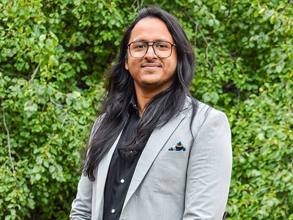 Daniels Grad Crosses Data and Analytics to Solve Societal Problems