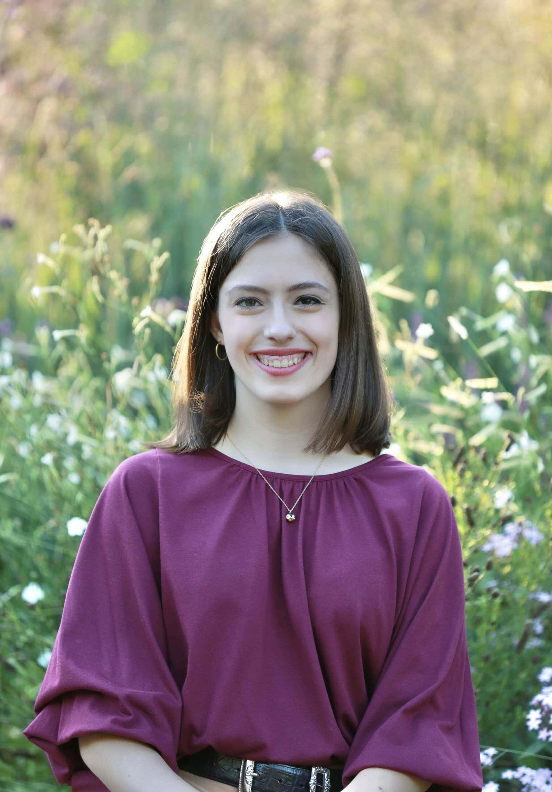 Veronica Mayrose Headshot