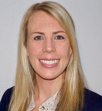 Headshot of Stefani Langehennig