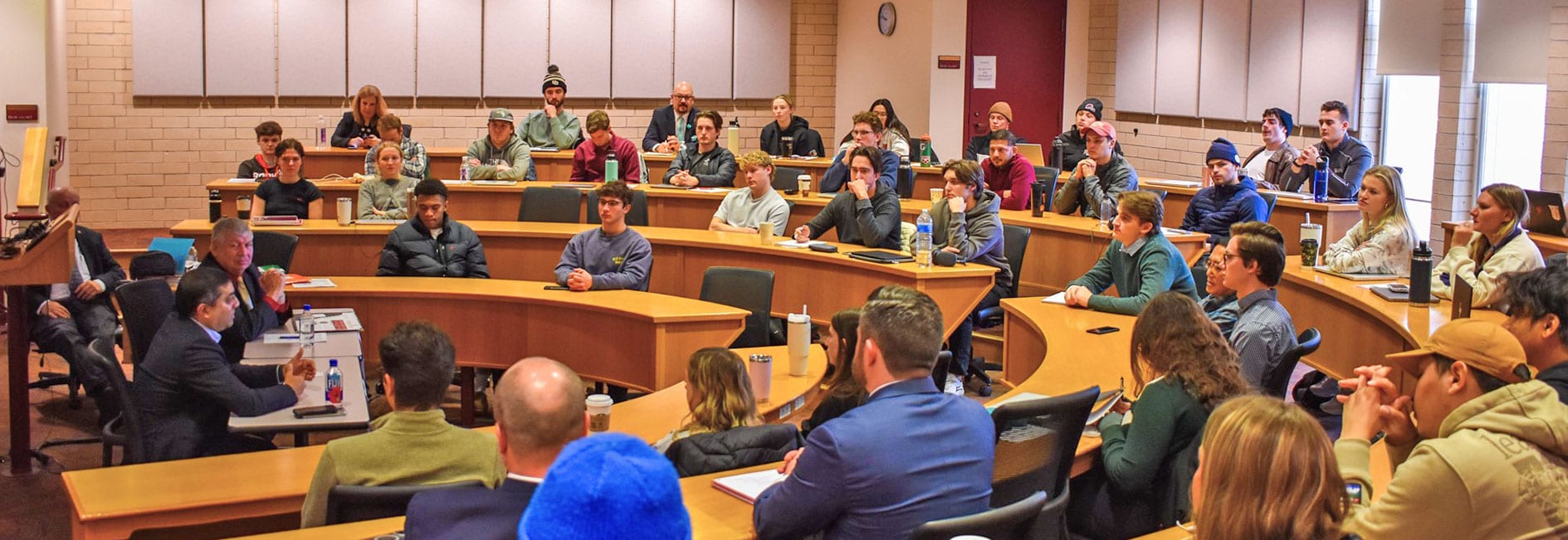 du-daniels-2020-classroom-stock-46-edit